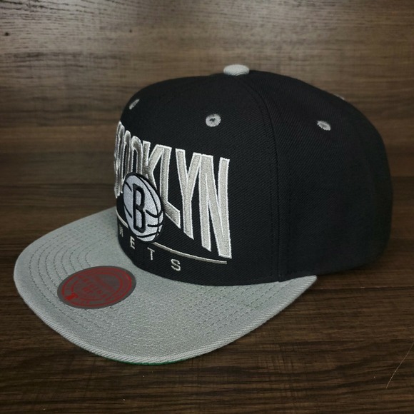 Brooklyn Nets Mitchell & Ness NBA Snapback Hat Cap Embroidery Art Black Gray NWT - Picture 7 of 8